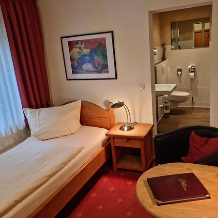Hotel Landhaus Berghof Wenden  エクステリア 写真