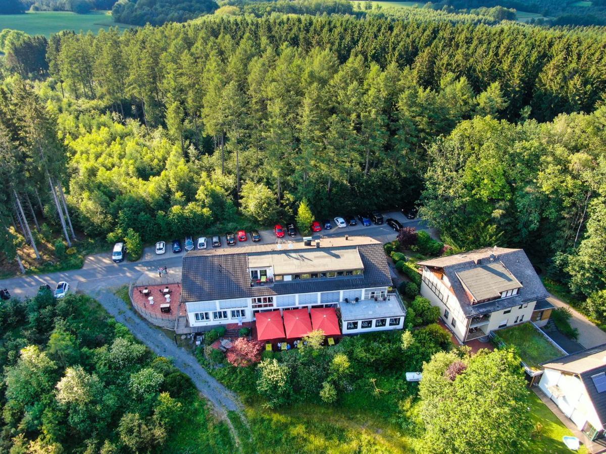 Hotel Landhaus Berghof Wenden  エクステリア 写真