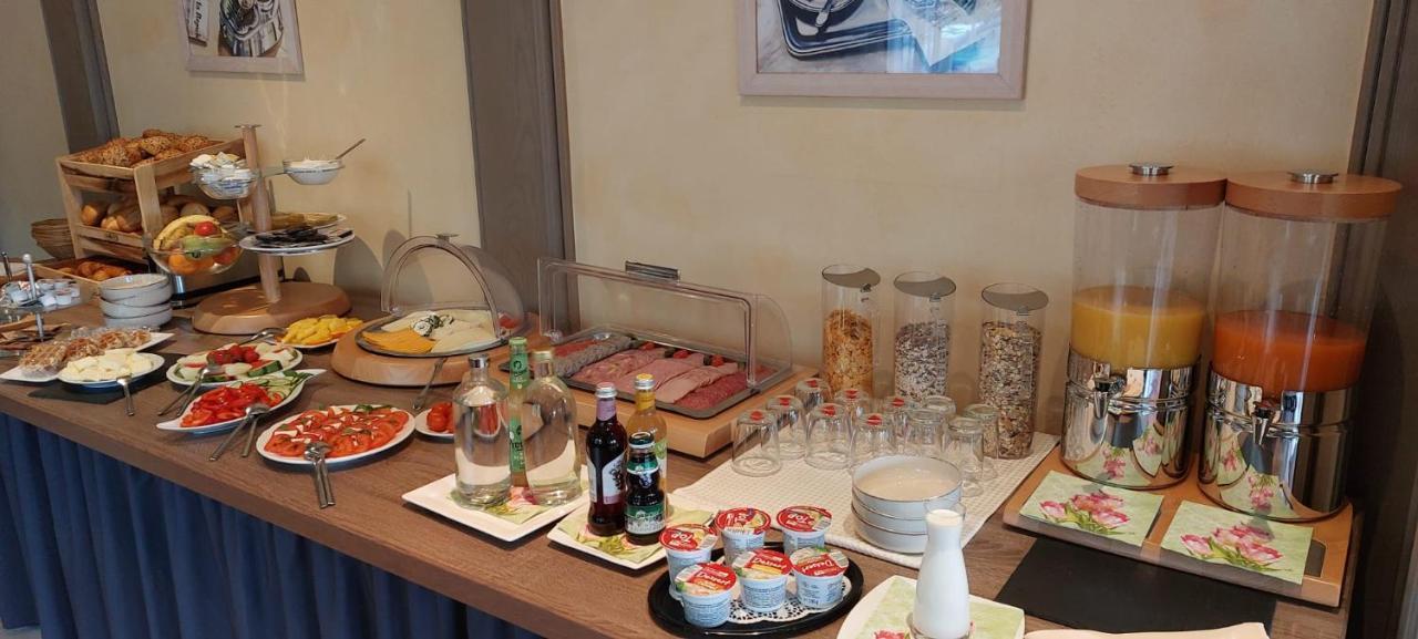 Hotel Landhaus Berghof Wenden  エクステリア 写真
