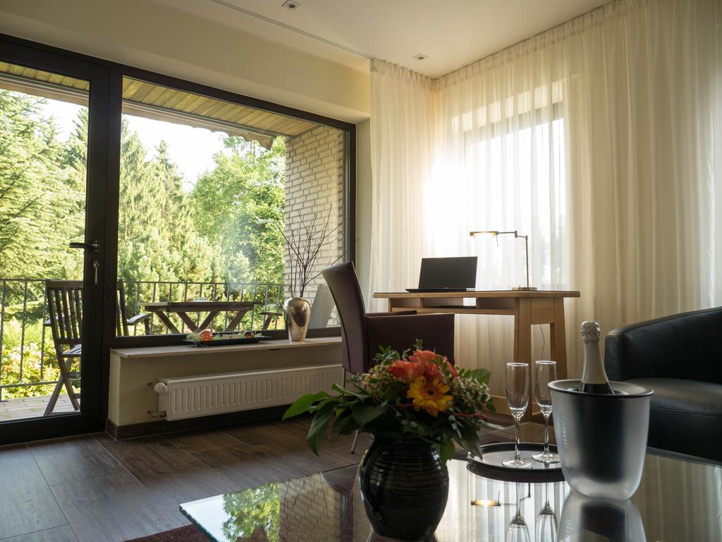 Hotel Landhaus Berghof Wenden  エクステリア 写真
