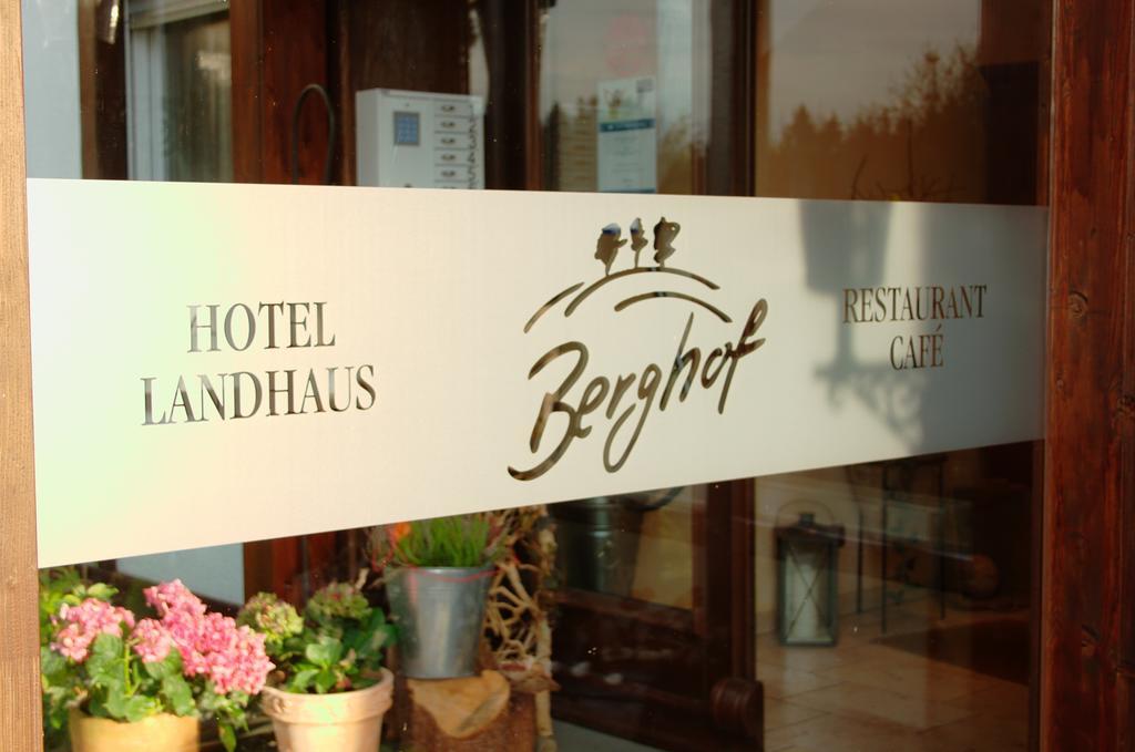 Hotel Landhaus Berghof Wenden  部屋 写真