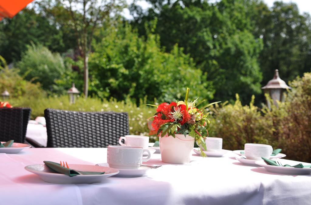 Hotel Landhaus Berghof Wenden  エクステリア 写真