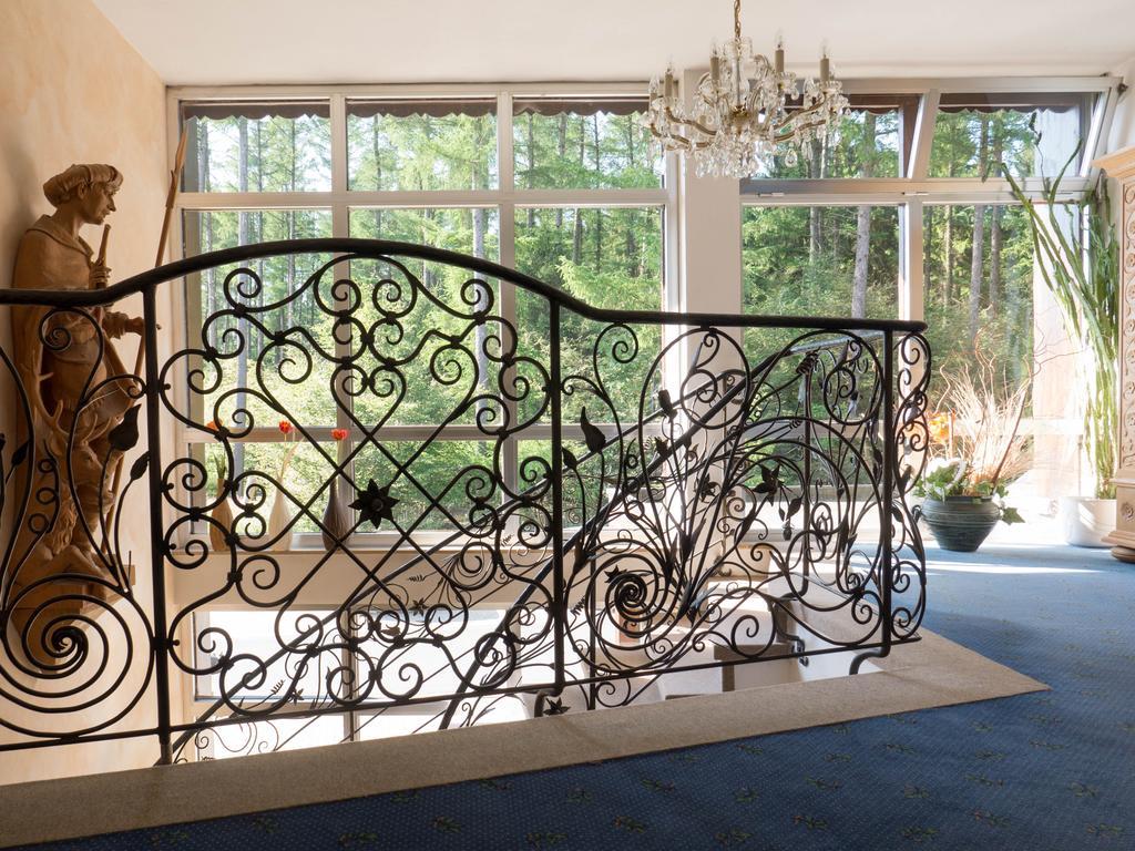 Hotel Landhaus Berghof Wenden  エクステリア 写真