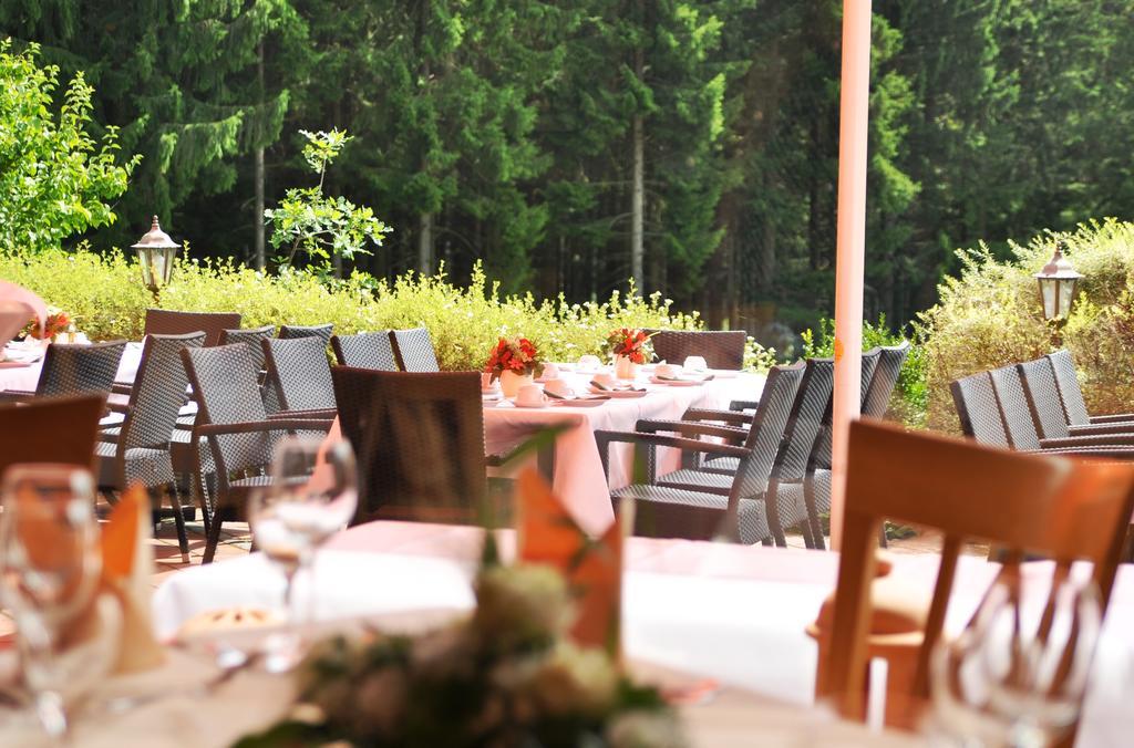 Hotel Landhaus Berghof Wenden  エクステリア 写真